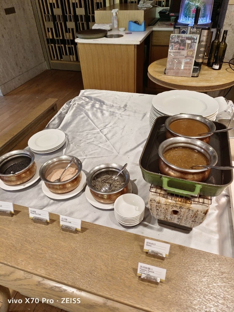 【台北美食】 六福萬怡敘日餐廳,現點現蒸龍蝦吃到飽,假日午晚餐只要5倍券1000+148 - 第13張圖 【台北美食】 六福萬怡敘日餐廳,現點現蒸龍蝦吃到飽,假日午晚餐只要5倍券1000+148