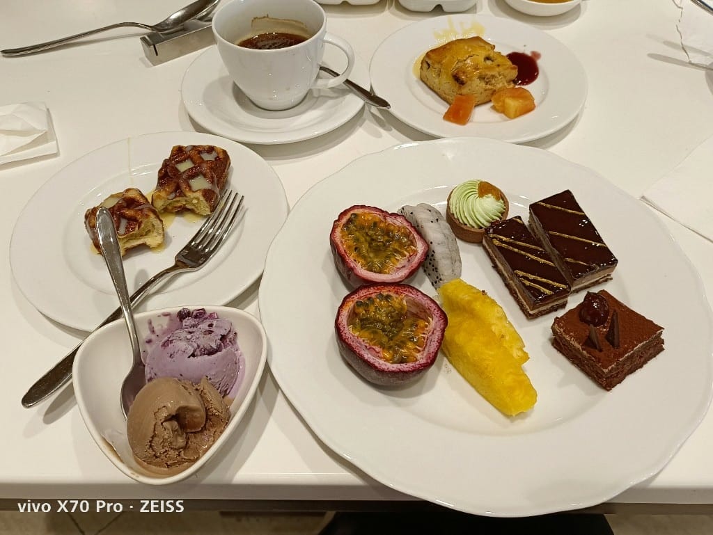 【台北美食】 六福萬怡敘日餐廳,現點現蒸龍蝦吃到飽,假日午晚餐只要5倍券1000+148 - 第42張圖 【台北美食】 六福萬怡敘日餐廳,現點現蒸龍蝦吃到飽,假日午晚餐只要5倍券1000+148