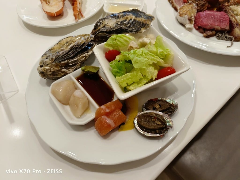 【台北美食】 六福萬怡敘日餐廳,現點現蒸龍蝦吃到飽,假日午晚餐只要5倍券1000+148 - 第3張圖 【台北美食】 六福萬怡敘日餐廳,現點現蒸龍蝦吃到飽,假日午晚餐只要5倍券1000+148