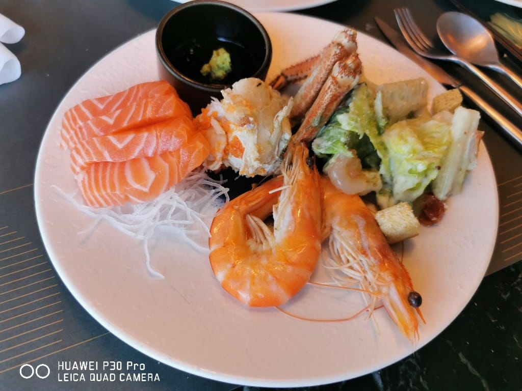 【台北美食】 旭集，最無雷的自助百匯