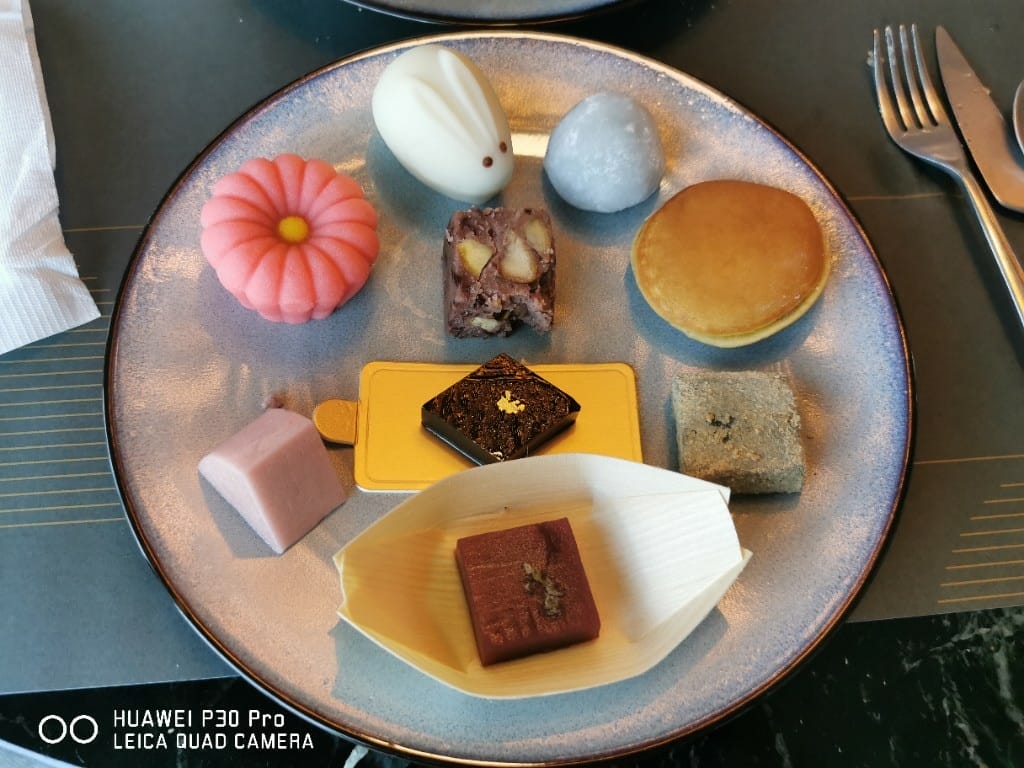 【台北美食】 旭集，最無雷的自助百匯