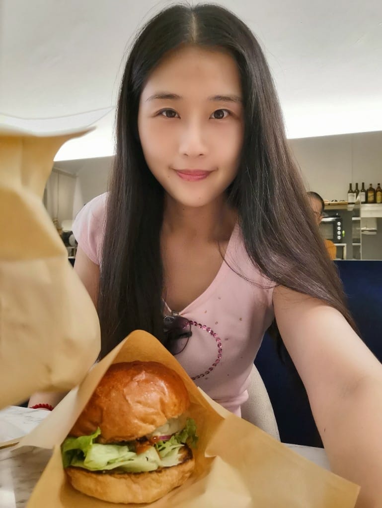 【台北美食】 HOKA CAFE，讓人念念不忘平價又美味的漢堡