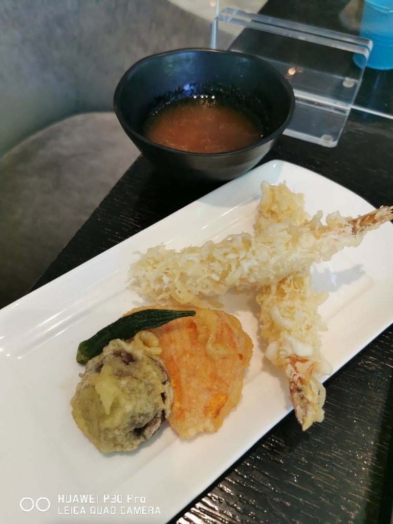 【台北美食】 寒舍艾美探索廚房，被甜點吸引來的神奇自助百匯（龍蝦吃到飽已取消）