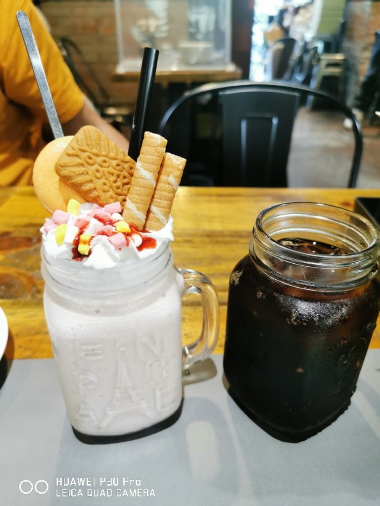 【台北美食】 LOVE_AT_FIRST_BITE，全台第一家深盤pizza專賣店