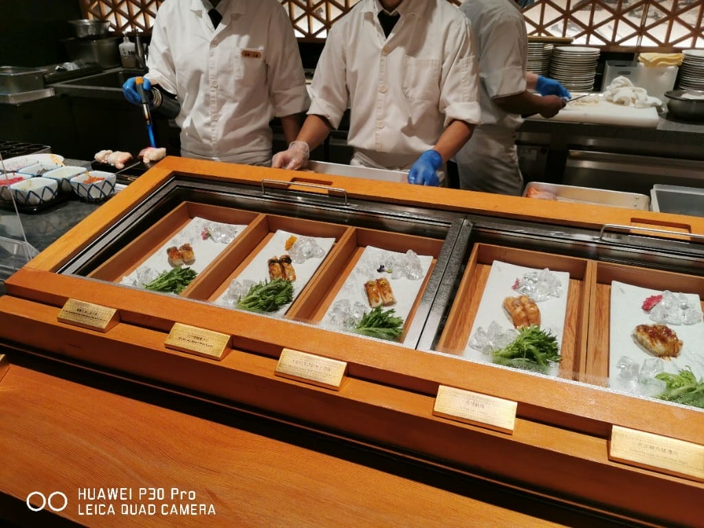 【台北美食】 旭集，最無雷的自助百匯