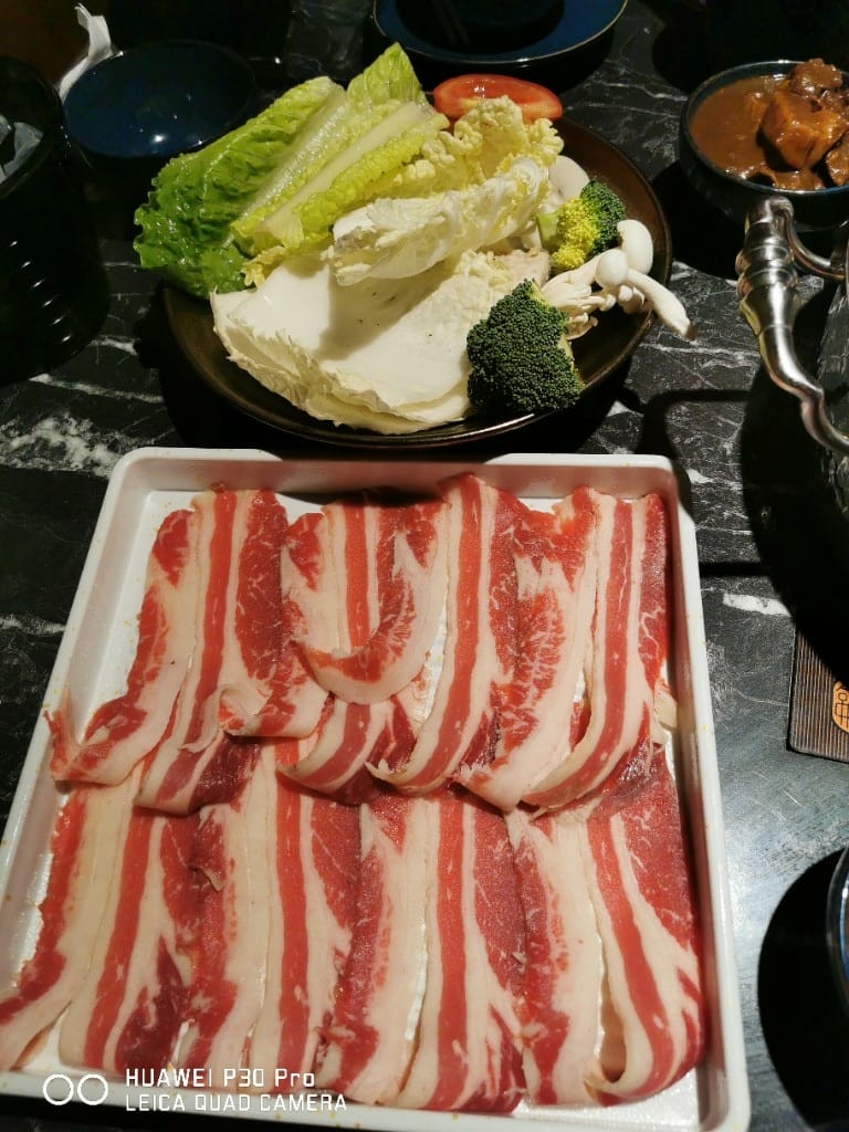 【台北美食】 這一鍋SHAREMORE吃到飽，可以盡情享用老火湯的這一鍋
