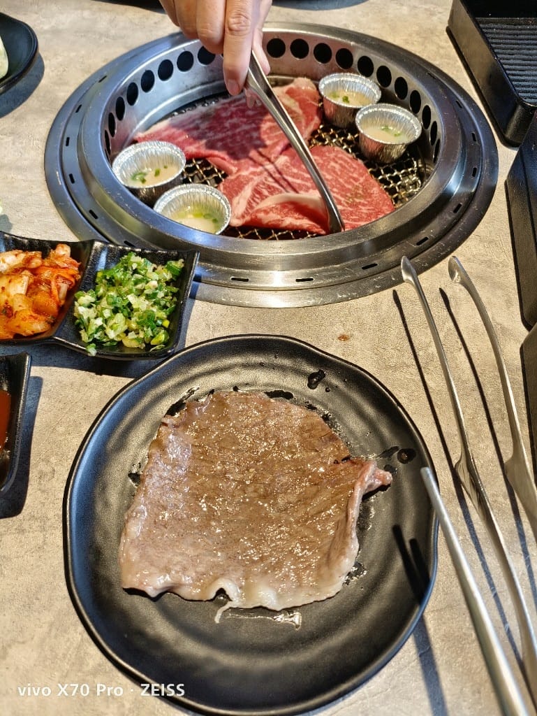 【台北美食】 肉次方，王品集團下的燒肉吃到飽，肉質和環境真的好棒