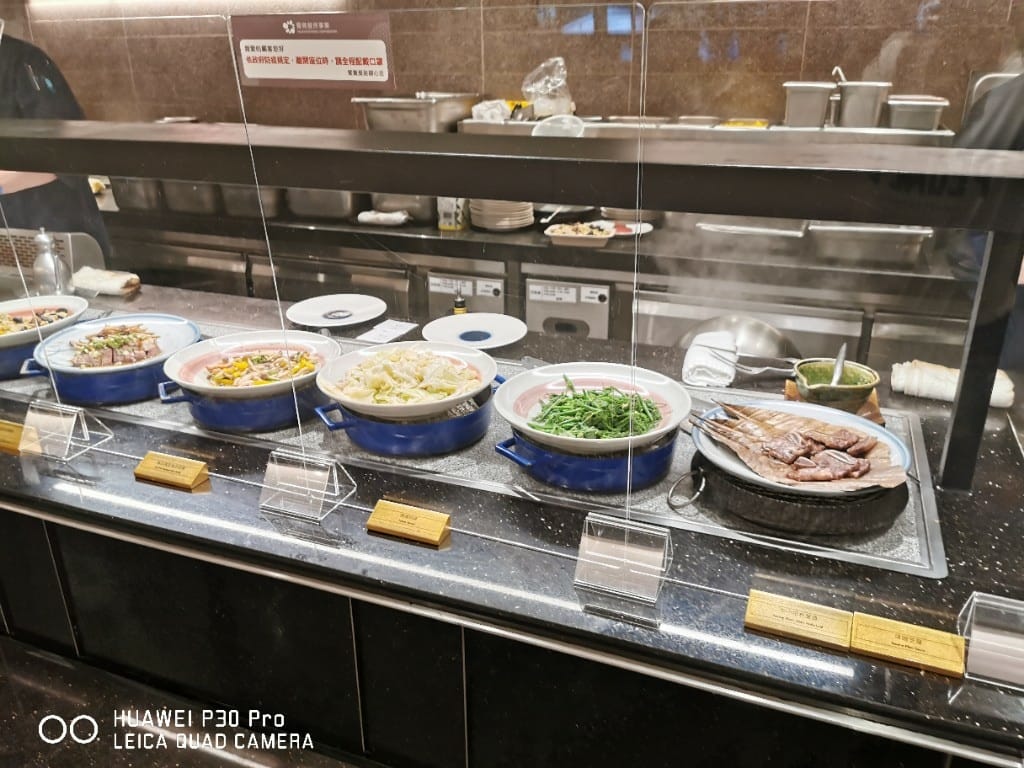 【台北美食】 旭集，最無雷的自助百匯
