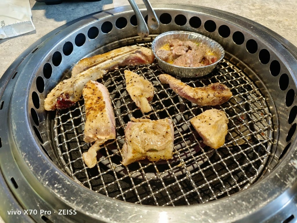 【台北美食】 肉次方，王品集團下的燒肉吃到飽，肉質和環境真的好棒