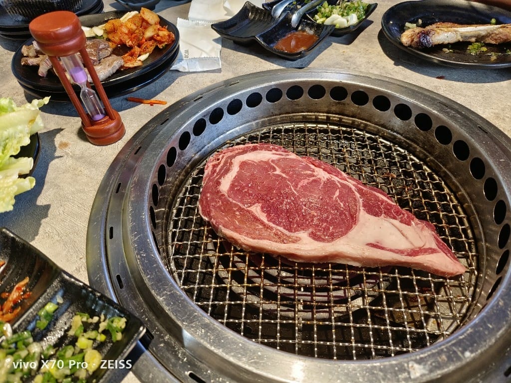 【台北美食】 肉次方，王品集團下的燒肉吃到飽，肉質和環境真的好棒