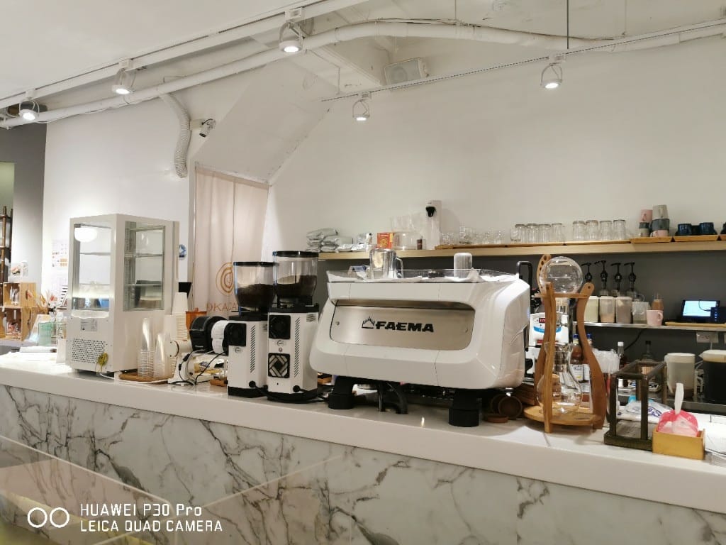 【台北美食】 HOKA CAFE，讓人念念不忘平價又美味的漢堡