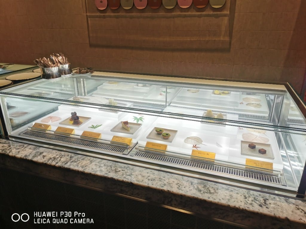 【台北美食】 旭集，最無雷的自助百匯