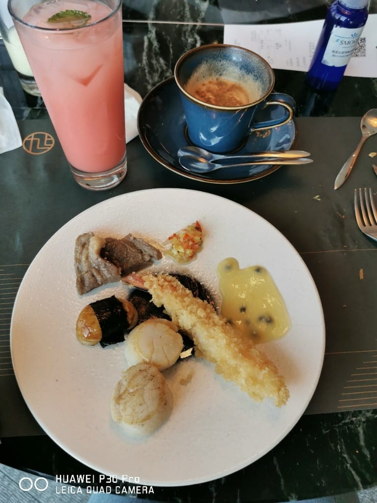 【台北美食】 旭集，最無雷的自助百匯
