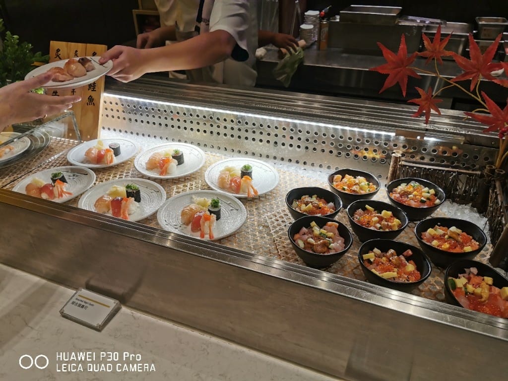 【台北美食】 寒舍艾美探索廚房，被甜點吸引來的神奇自助百匯（龍蝦吃到飽已取消）