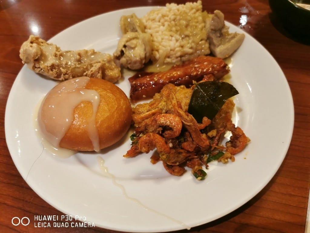 【台北美食】 泰市場，滿滿的甜蝦胭脂蝦，愛蝦的天堂