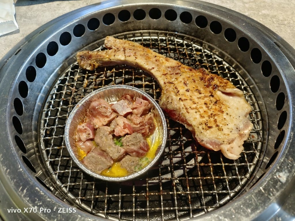 【台北美食】 肉次方，王品集團下的燒肉吃到飽，肉質和環境真的好棒