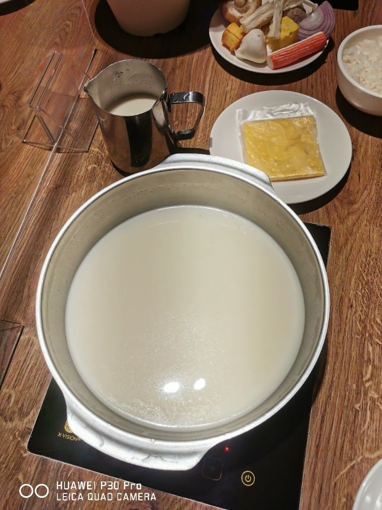 【新莊美食】 樂崎火鍋，海鮮肉品都很棒的平價火鍋店