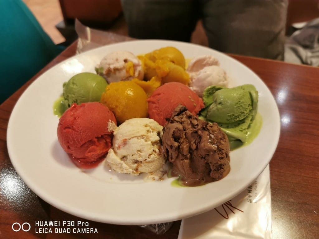 【台北美食】 泰市場，滿滿的甜蝦胭脂蝦，愛蝦的天堂