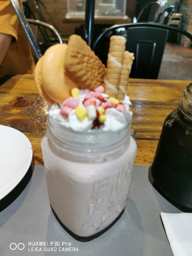【台北美食】 LOVE_AT_FIRST_BITE，全台第一家深盤pizza專賣店