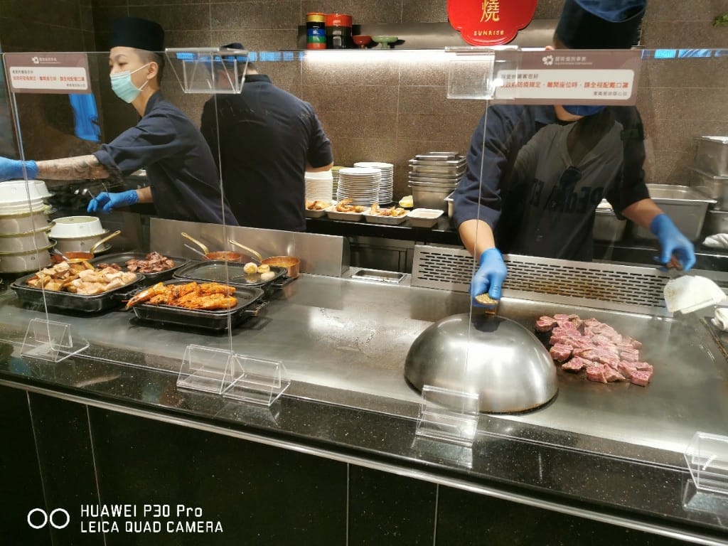 【台北美食】 旭集，最無雷的自助百匯