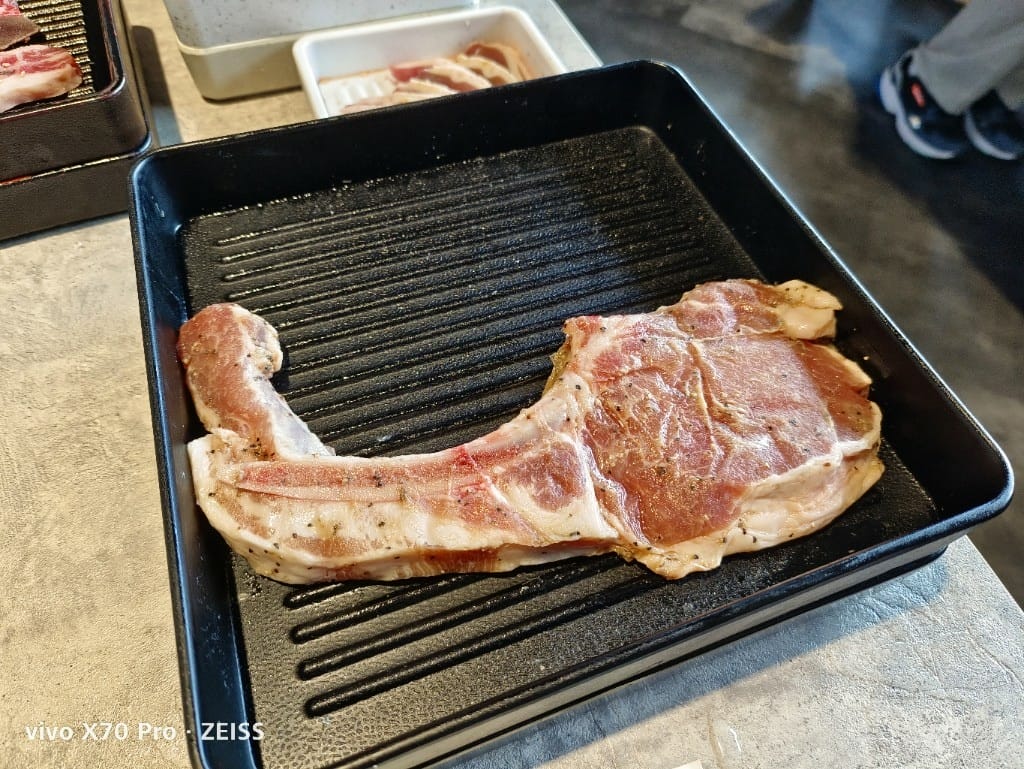 【台北美食】 肉次方，王品集團下的燒肉吃到飽，肉質和環境真的好棒
