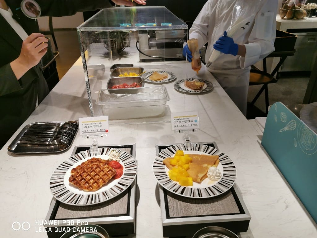 【台北美食】 寒舍艾美探索廚房，被甜點吸引來的神奇自助百匯（龍蝦吃到飽已取消）