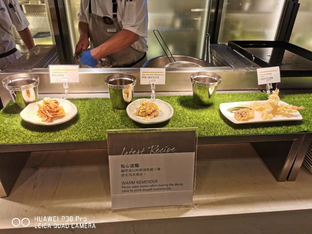 【台北美食】 寒舍艾美探索廚房，被甜點吸引來的神奇自助百匯（龍蝦吃到飽已取消）