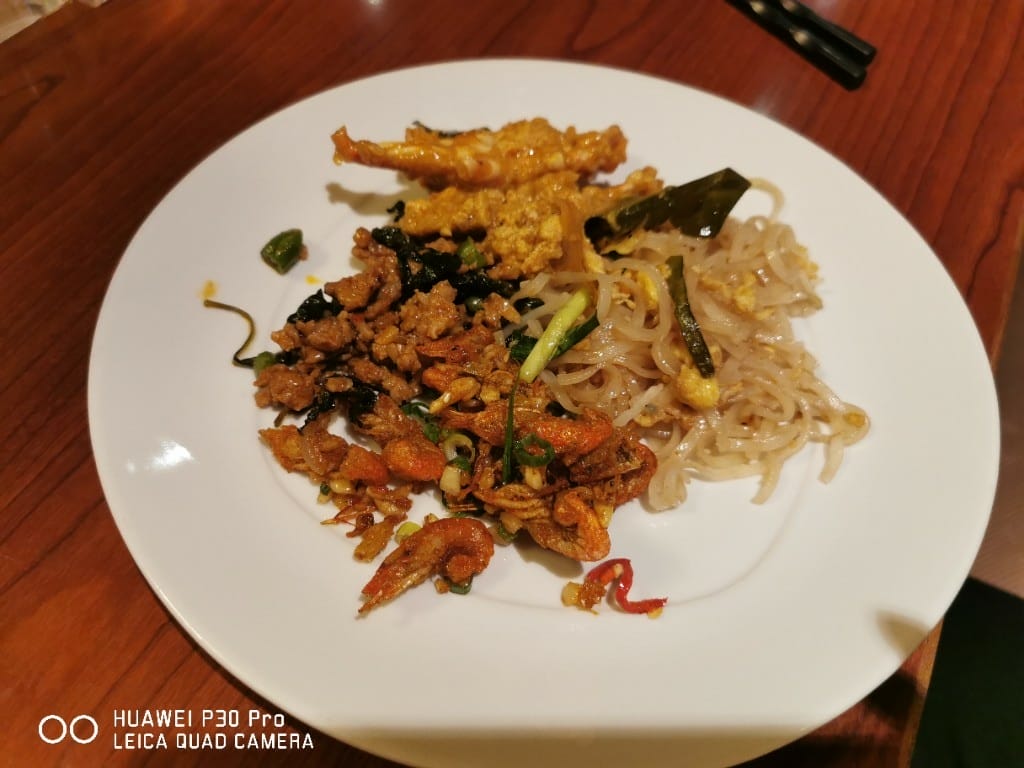 【台北美食】 泰市場，滿滿的甜蝦胭脂蝦，愛蝦的天堂