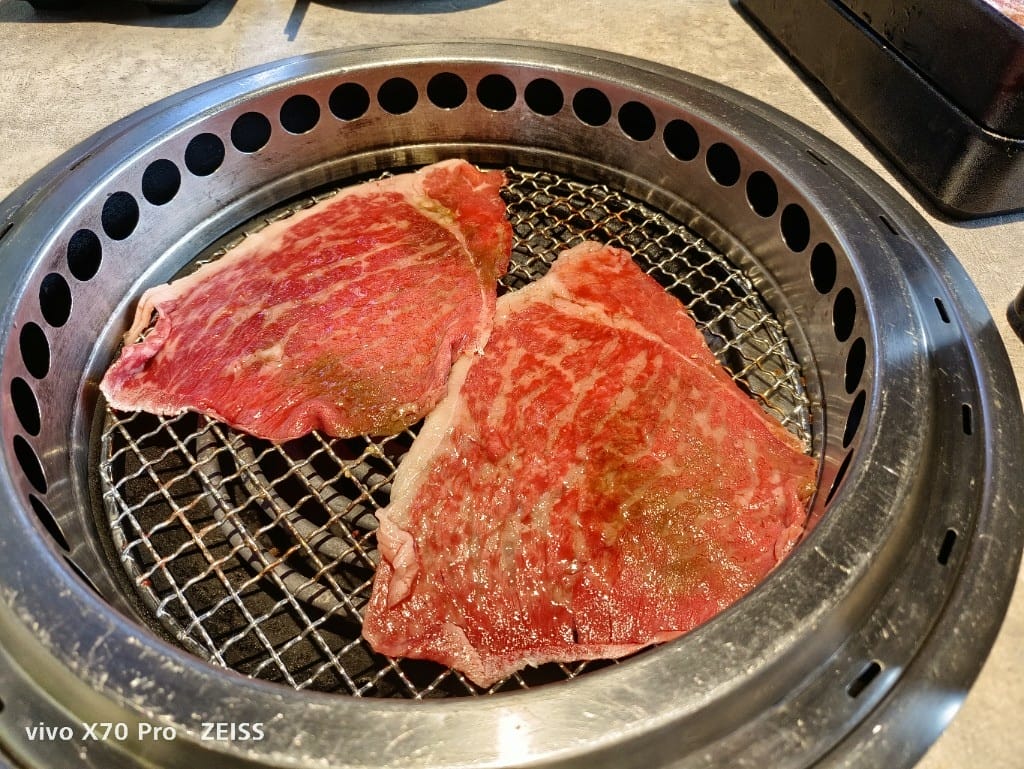 【台北美食】 肉次方，王品集團下的燒肉吃到飽，肉質和環境真的好棒