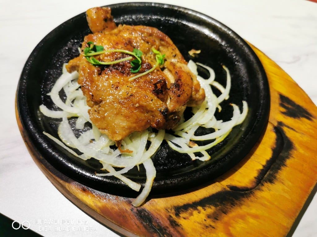【中和美食】 我家牛排中和店1&2訪，找不到比這裡更超值的平價牛排百匯了