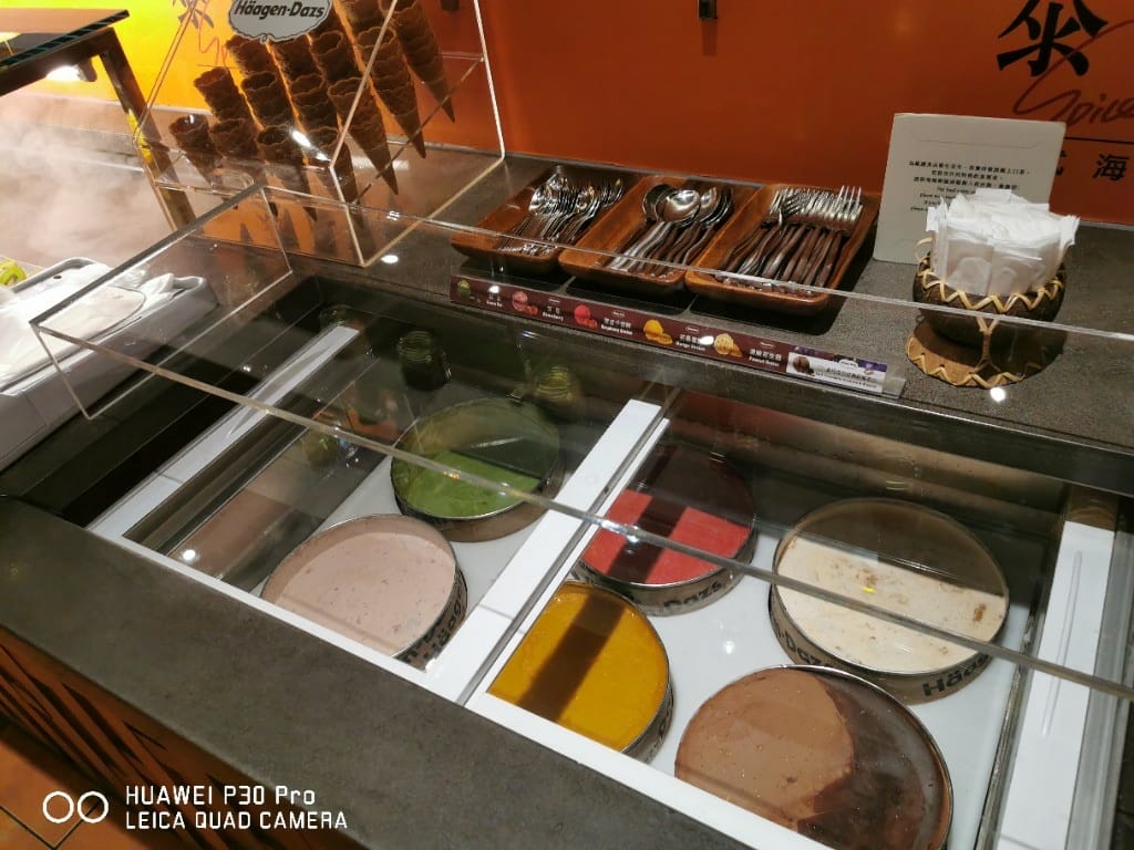 【台北美食】 泰市場，滿滿的甜蝦胭脂蝦，愛蝦的天堂