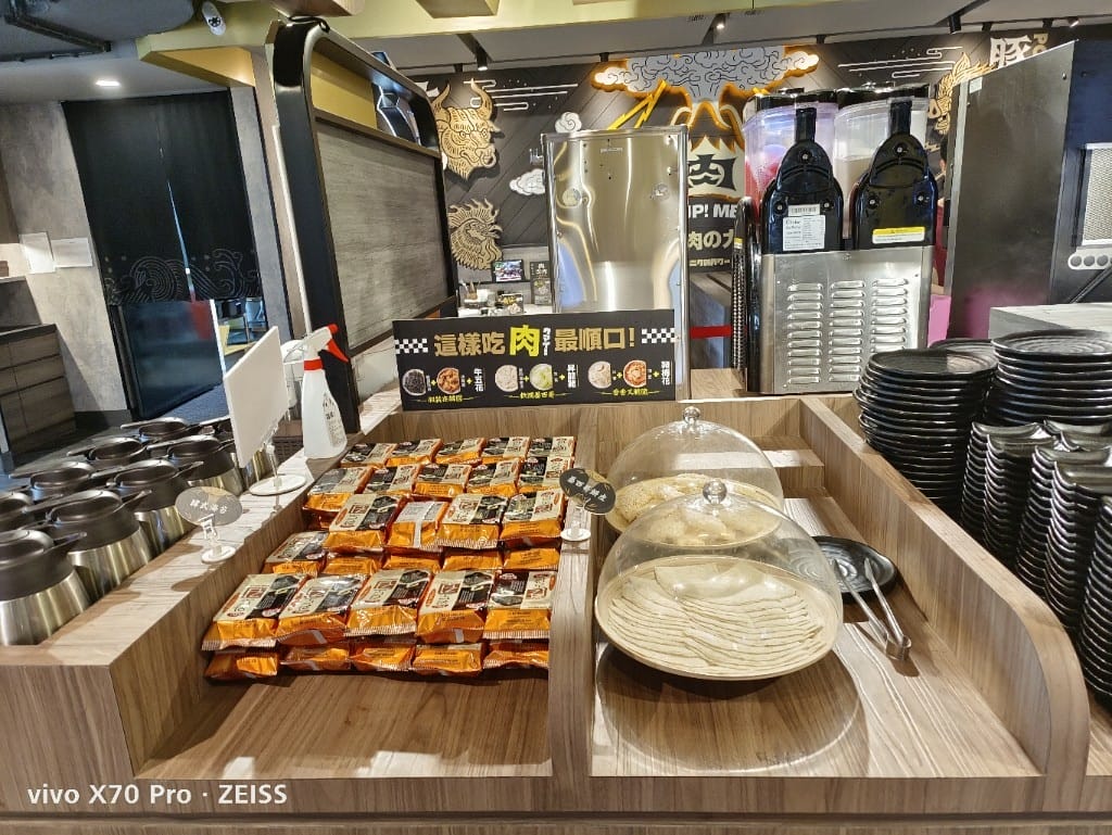 【台北美食】 肉次方，王品集團下的燒肉吃到飽，肉質和環境真的好棒