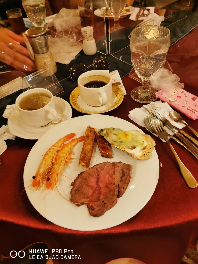【台北美食】 沾美西餐廳，記憶中的美好牛排百匯