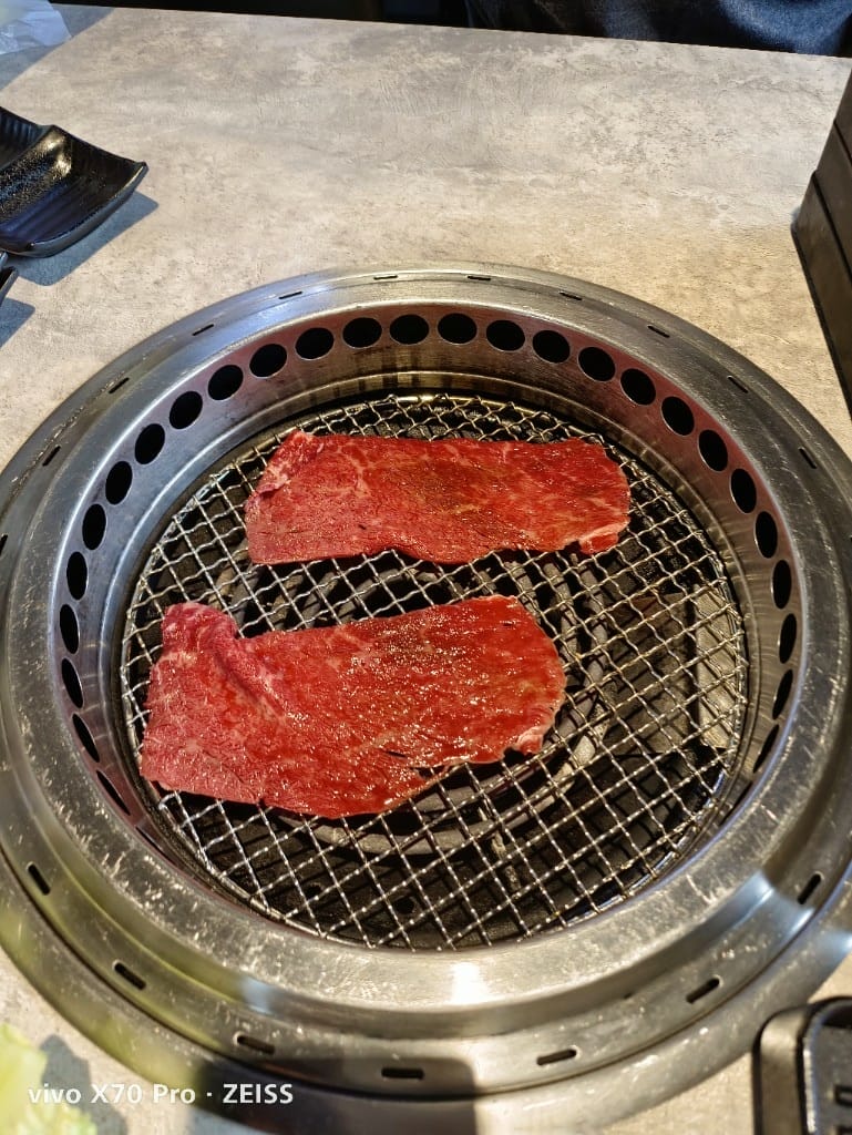 【台北美食】 肉次方，王品集團下的燒肉吃到飽，肉質和環境真的好棒