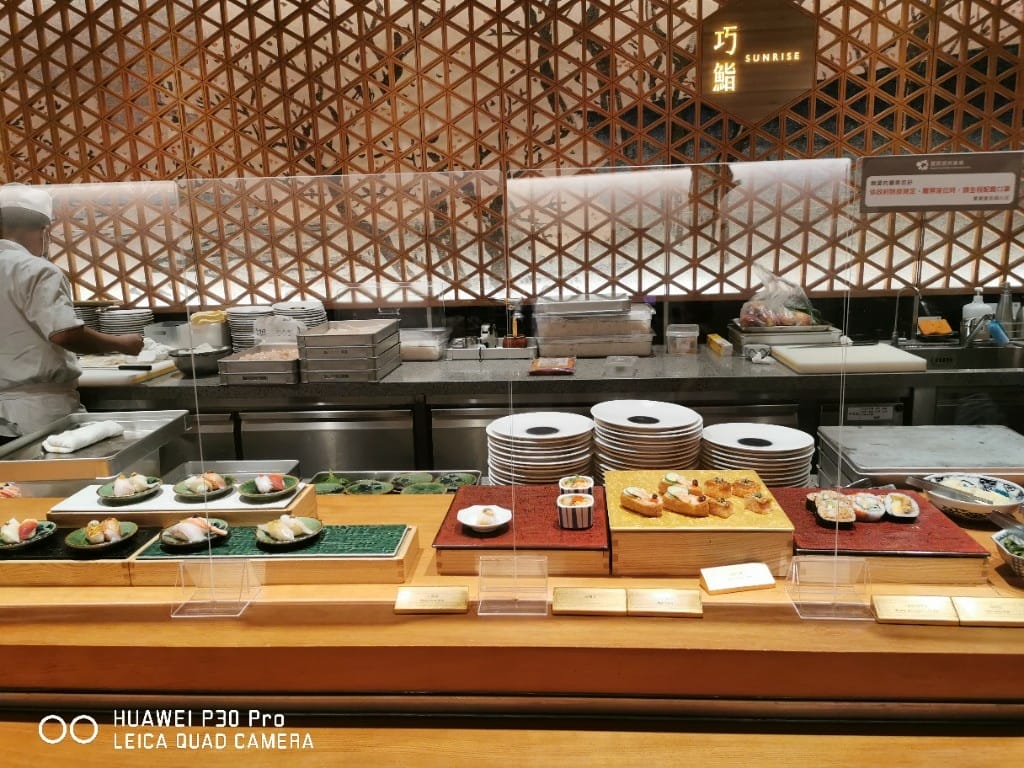 【台北美食】 旭集，最無雷的自助百匯