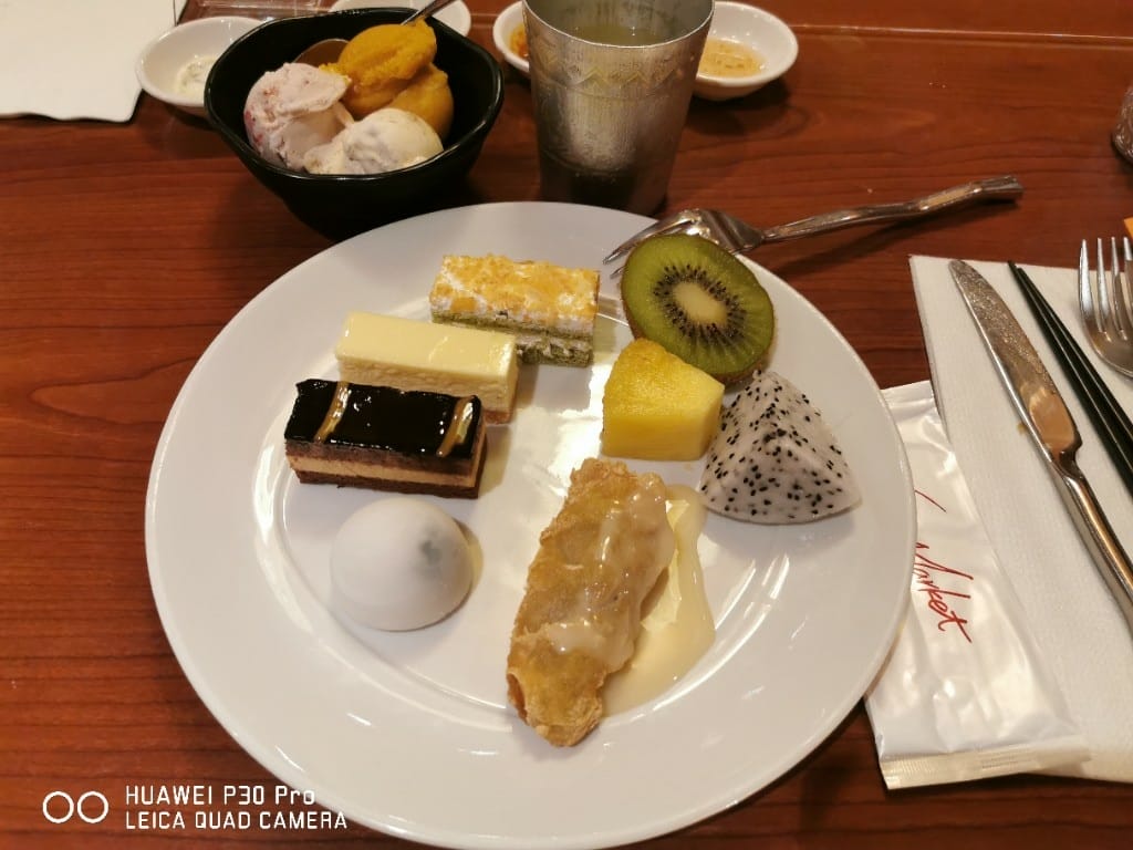 【台北美食】 泰市場，滿滿的甜蝦胭脂蝦，愛蝦的天堂