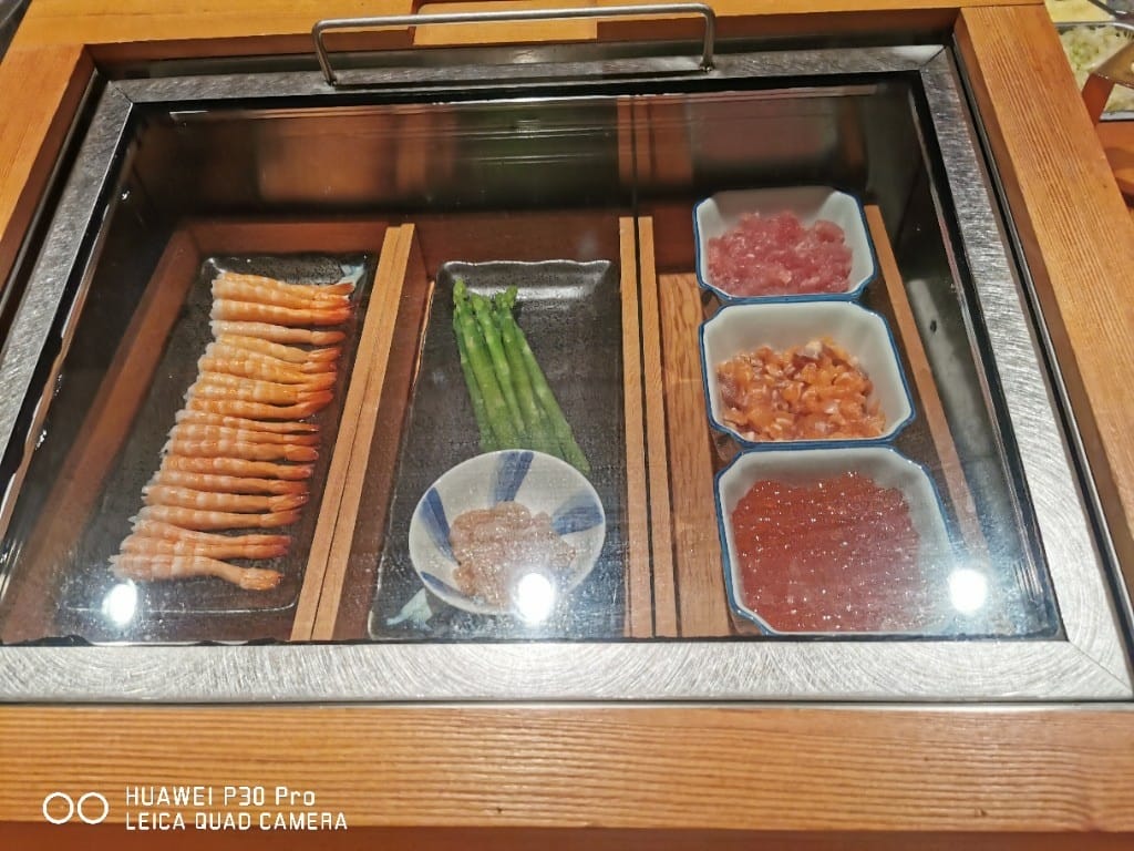 【台北美食】 旭集，最無雷的自助百匯