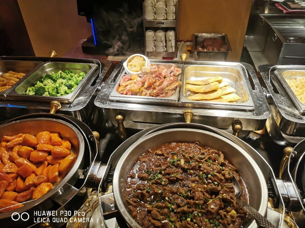 【台北美食】 沾美西餐廳，記憶中的美好牛排百匯