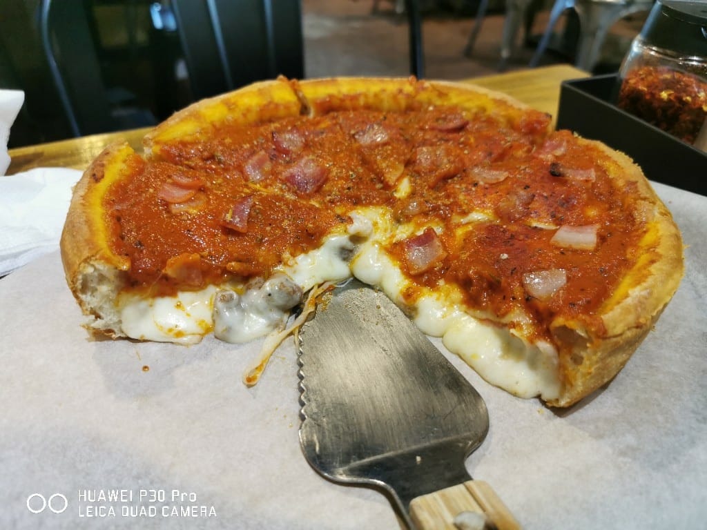 【台北美食】 LOVE_AT_FIRST_BITE，全台第一家深盤pizza專賣店