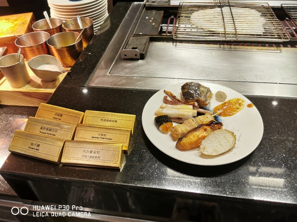 【台北美食】 旭集，最無雷的自助百匯