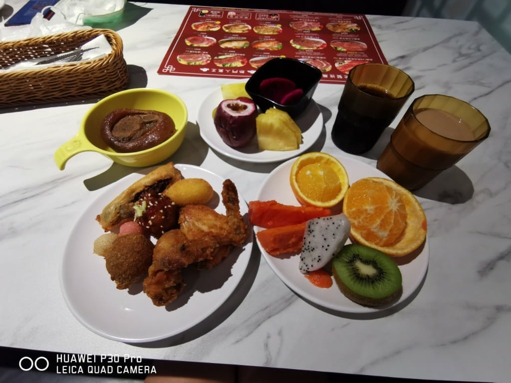 【中和美食】 我家牛排中和店1&2訪，找不到比這裡更超值的平價牛排百匯了