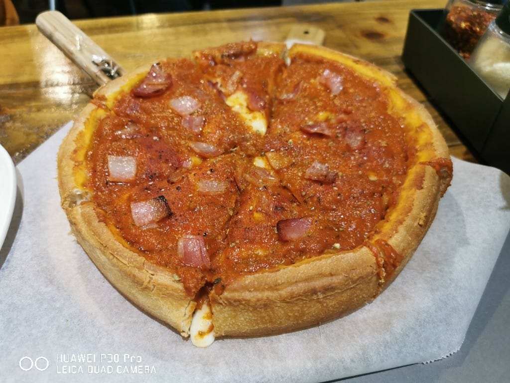 【台北美食】 LOVE_AT_FIRST_BITE，全台第一家深盤pizza專賣店