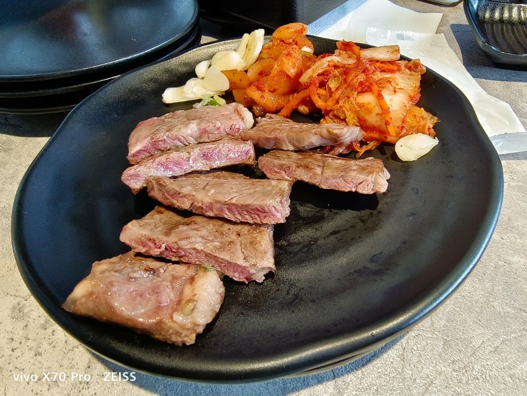 【台北美食】 肉次方，王品集團下的燒肉吃到飽，肉質和環境真的好棒