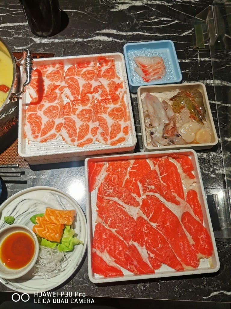 【台北美食】 這一鍋SHAREMORE吃到飽，可以盡情享用老火湯的這一鍋