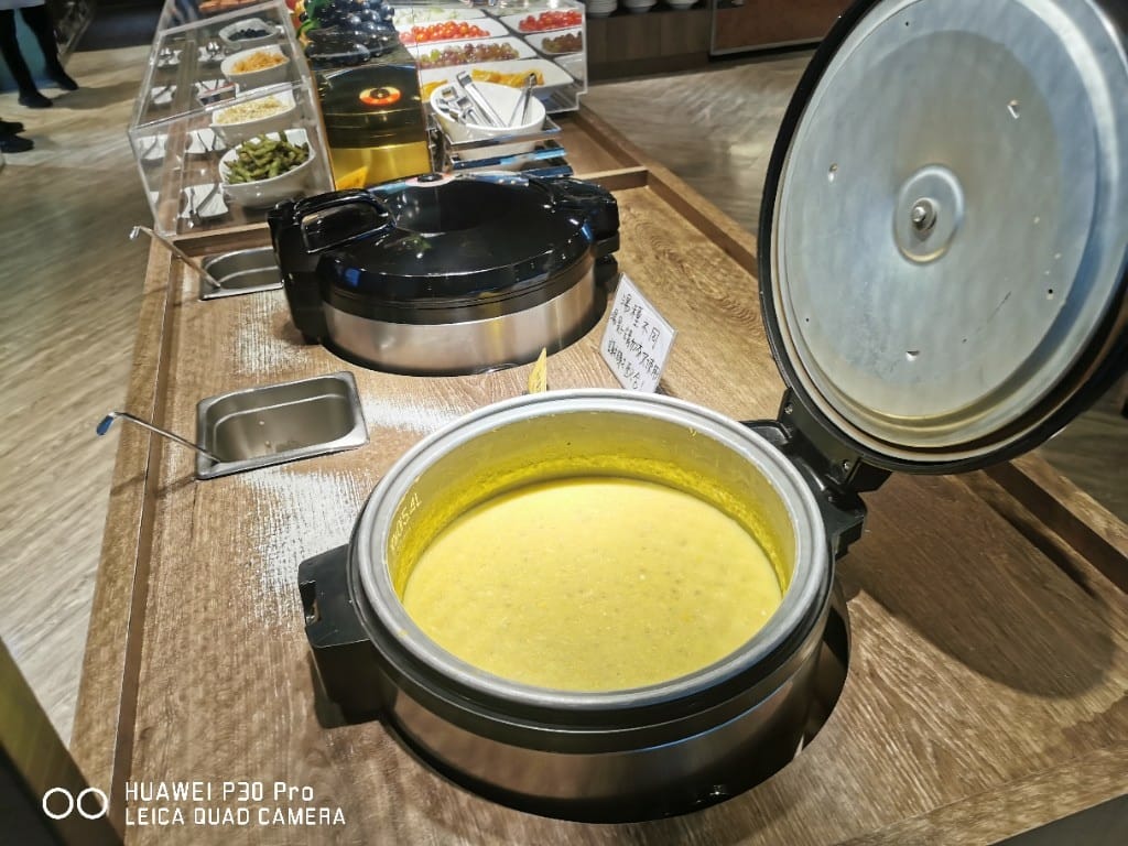 【新莊美食】 鬥牛士義式廚房，美味Pizza和炸物又平價的聚餐好選擇