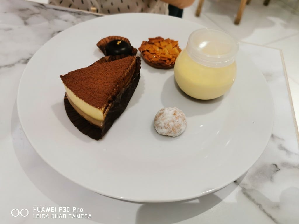【台北美食】 徹思叔叔咖啡廳，每年都要回訪的美味甜點吃到飽