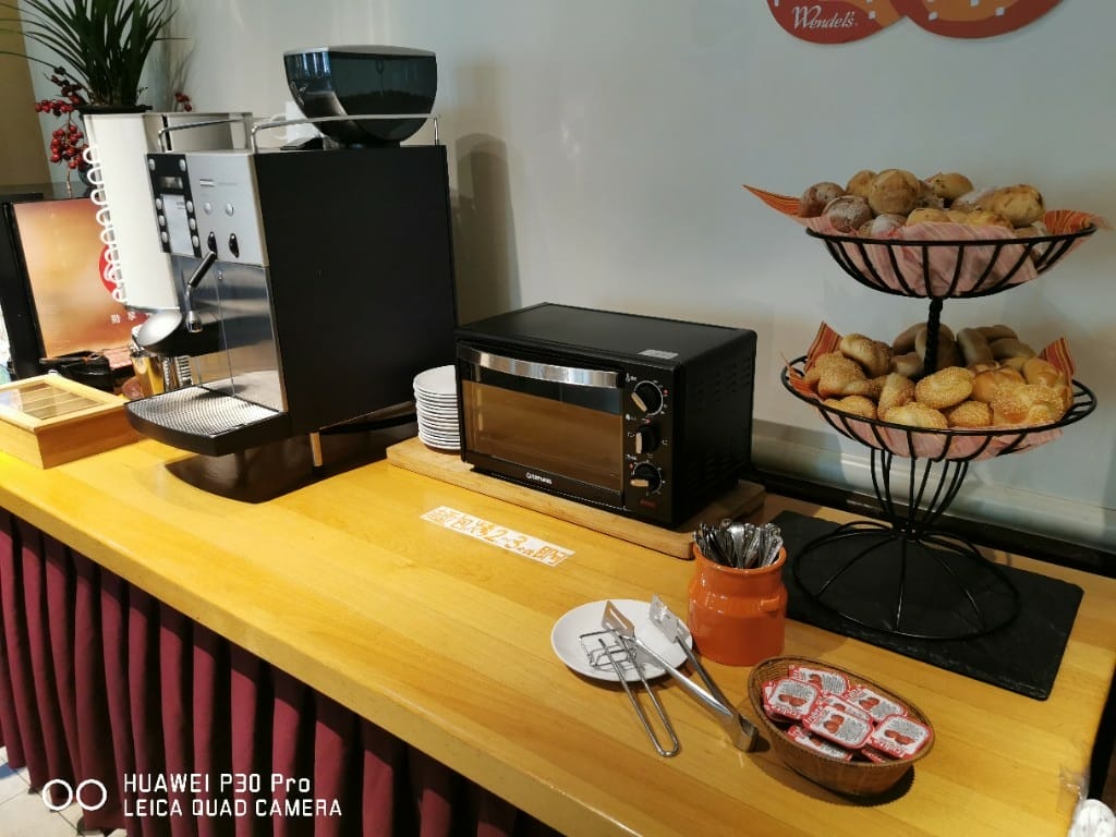 【台北美食】 溫德德式烘焙，午餐的自助百匯好好吃