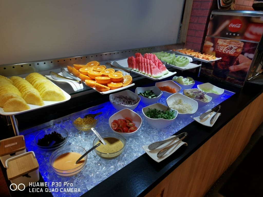 【台北美食】 我家牛排三民店，小巧實惠的牛1
排百匯