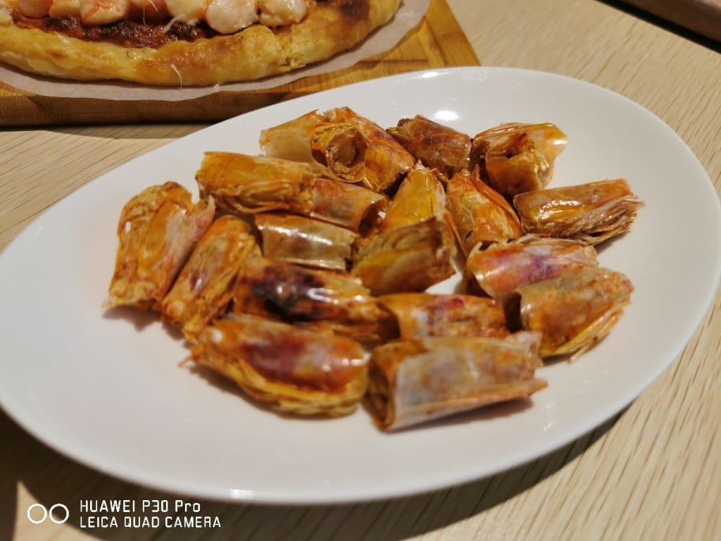 【台北美食】 義大利米蘭手工窯烤披薩，此生吃過用料最實在的鮮蝦披薩