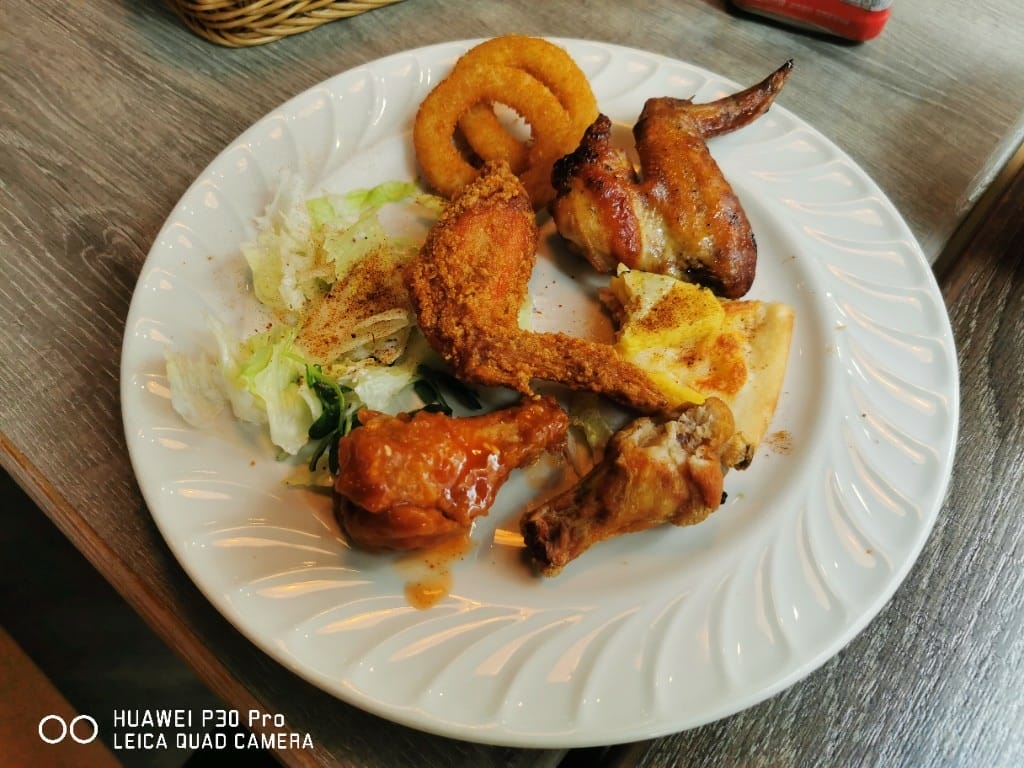 【新莊美食】 鬥牛士義式廚房，美味Pizza和炸物又平價的聚餐好選擇